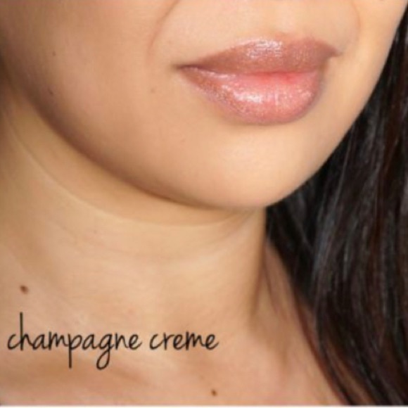 BECCA Glow Gloss Lip Gloss Champagne Creme - Picture 13 of 16